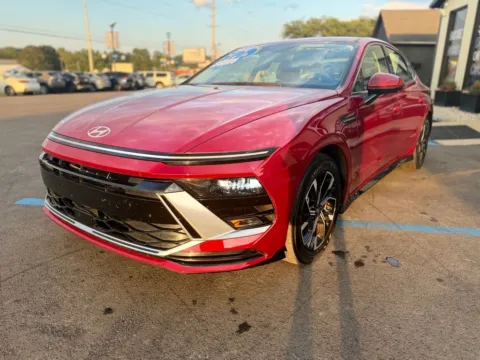 More photos of 2025 HYUNDAI SONATA SEL at Pro Auto Finance, IN