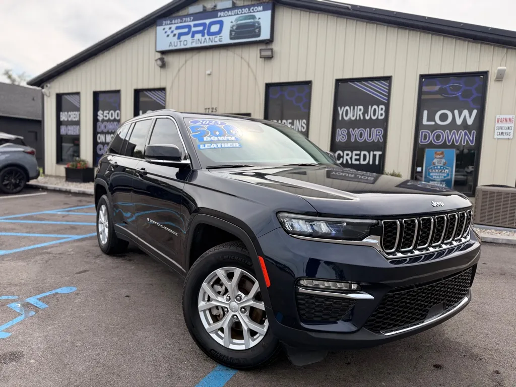 Blue 2023 JEEP GRAND CHEROKEE LIMITED for sale in Crown Point, IN