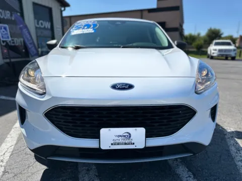 Another view of 2022 FORD ESCAPE HYBRID SE for sale in Crown Point, IN at Pro Auto Finance