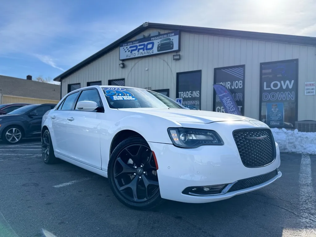 White 2023 CHRYSLER 300 S V6 for sale in Crown Point, IN