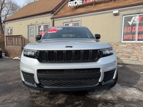 More photos of 2024 JEEP GRAND CHEROKEE LAREDO at Ride Time Auto Finance Merrillville, IN