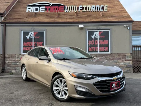 Gold 2023 CHEVROLET MALIBU 1LT for sale in Merrillville, IN