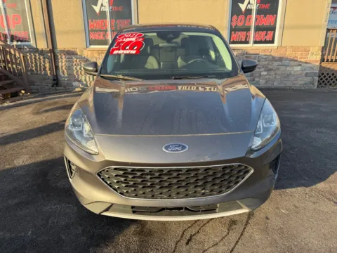 More photos of 2021 FORD ESCAPE HYBRID SE at Ride Time Auto Finance Merrillville, IN