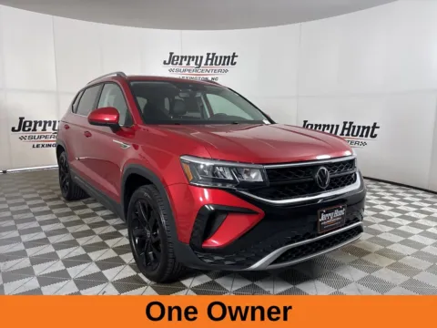 More photos of 2022 Volkswagen Taos 1.5T SE at Jerry Hunt Supercenter - Lexington, NC