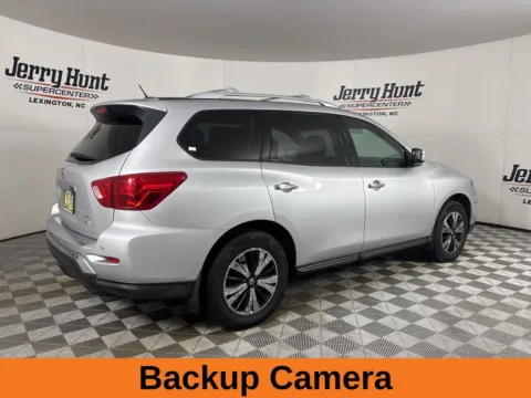 More photos of 2017 Nissan Pathfinder SV at Jerry Hunt Supercenter - Lexington, NC