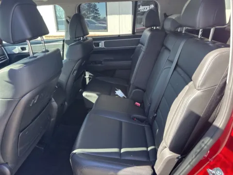 More photos of 2024 Hyundai Santa Fe Limited at Jerry Hunt Supercenter - Lexington, NC