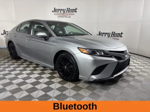 More photos of 2019 Toyota Camry SE at Jerry Hunt Supercenter - Lexington, NC