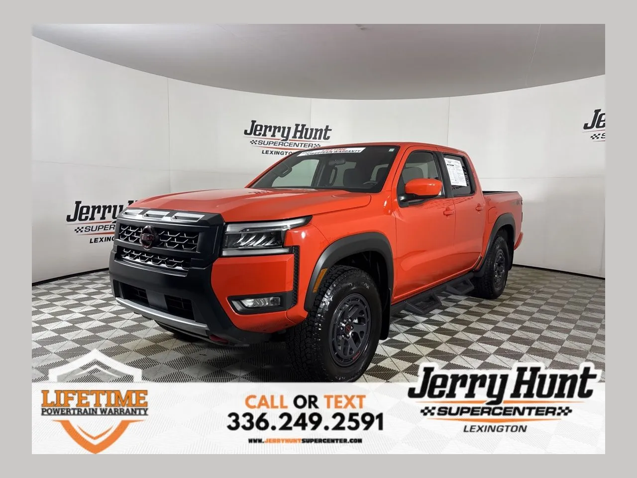 2025 Nissan Frontier PRO-4X's photo