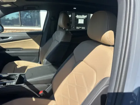 Photos of 2024 Volkswagen Atlas Cross Sport 2.0T SE w/Technology for sale in Lexington, NC at Jerry Hunt Supercenter - Lexington