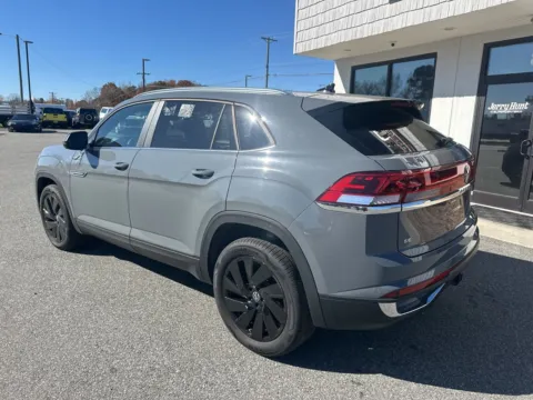 More photos of 2024 Volkswagen Atlas Cross Sport 2.0T SE w/Technology at Jerry Hunt Supercenter - Lexington, NC