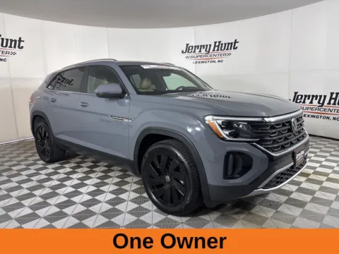More photos of 2024 Volkswagen Atlas Cross Sport 2.0T SE w/Technology at Jerry Hunt Supercenter - Lexington, NC