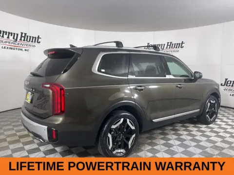 More photos of 2024 Kia Telluride S at Jerry Hunt Supercenter - Lexington, NC