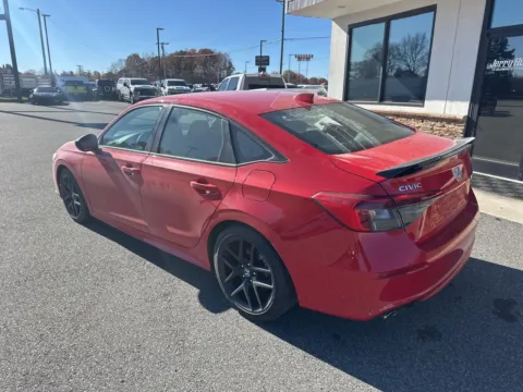More photos of 2024 Honda Civic Si at Jerry Hunt Supercenter - Lexington, NC