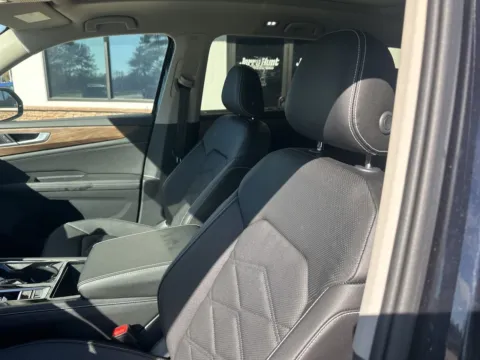 Photos of 2025 Volkswagen Atlas 2.0T SE w/Technology for sale in Lexington, NC at Jerry Hunt Supercenter - Lexington