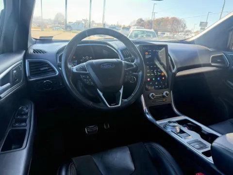 More photos of 2021 Ford Edge ST at Jerry Hunt Supercenter - Lexington, NC