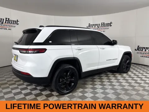 More photos of 2023 Jeep Grand Cherokee Altitude at Jerry Hunt Supercenter - Lexington, NC