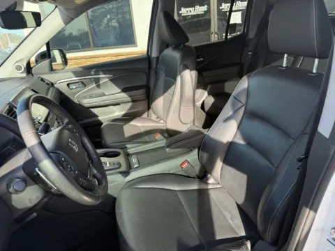 Photos of 2023 Honda Ridgeline RTL-E for sale in Lexington, NC at Jerry Hunt Supercenter - Lexington