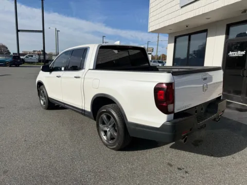 More photos of 2023 Honda Ridgeline RTL-E at Jerry Hunt Supercenter - Lexington, NC