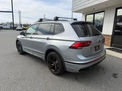 More photos of 2024 Volkswagen Tiguan 2.0T SE R-Line Black at Jerry Hunt Supercenter - Lexington, NC