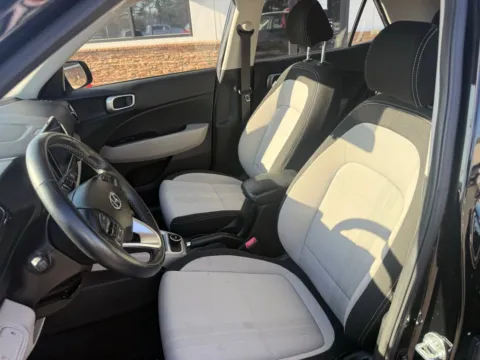 Photos of 2024 Hyundai Venue SEL for sale in Lexington, NC at Jerry Hunt Supercenter - Lexington