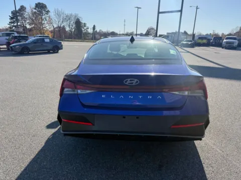 More photos of 2024 Hyundai Elantra SEL at Jerry Hunt Supercenter - Lexington, NC