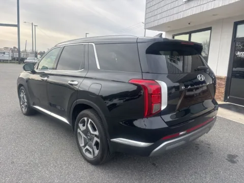 More photos of 2024 Hyundai Palisade Limited at Jerry Hunt Supercenter - Lexington, NC