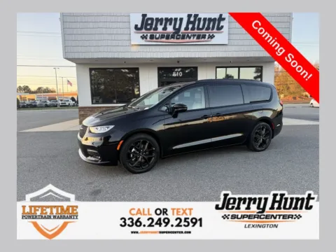 Black 2025 Chrysler Pacifica Limited for sale in Lexington, NC