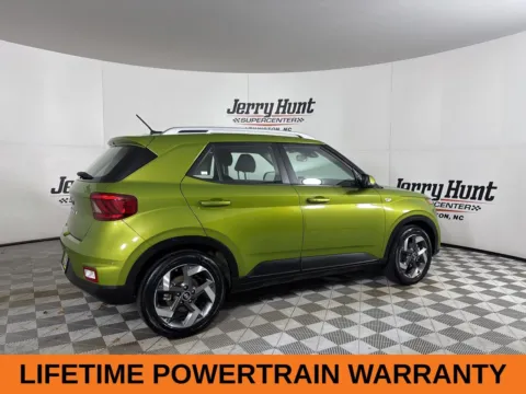 More photos of 2024 Hyundai Venue SEL at Jerry Hunt Supercenter - Lexington, NC