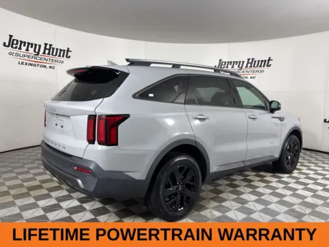 More photos of 2022 Kia Sorento S at Jerry Hunt Supercenter - Lexington, NC