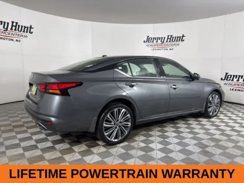 More photos of 2024 Nissan Altima 2.5 SL at Jerry Hunt Supercenter - Lexington, NC