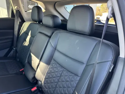 More photos of 2024 Nissan Murano Platinum at Jerry Hunt Supercenter - Lexington, NC