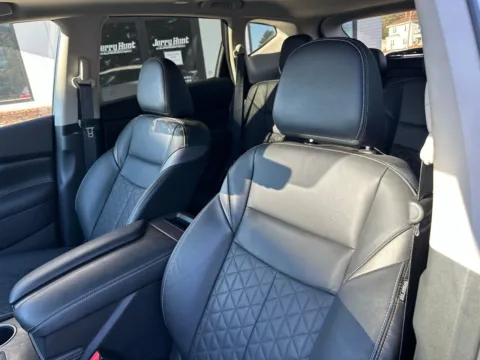 Photos of 2024 Nissan Murano Platinum for sale in Lexington, NC at Jerry Hunt Supercenter - Lexington