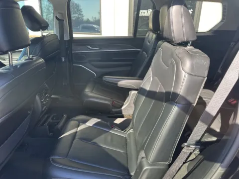 More photos of 2021 Jeep Grand Cherokee L Limited at Jerry Hunt Supercenter - Lexington, NC