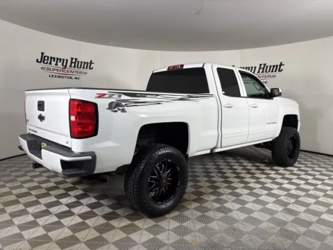 More photos of 2017 Chevrolet Silverado 1500 LT at Jerry Hunt Supercenter - Lexington, NC
