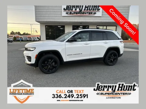 White 2023 Jeep Grand Cherokee Altitude for sale in Lexington, NC