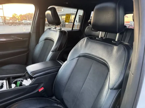 Another view of 2023 Jeep Grand Cherokee Altitude for sale in Lexington, NC at Jerry Hunt Supercenter - Lexington