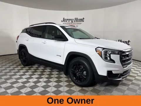 More photos of 2022 GMC Terrain AT4 at Jerry Hunt Supercenter - Lexington, NC