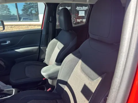 Photos of 2023 Jeep Renegade Latitude for sale in Lexington, NC at Jerry Hunt Supercenter - Lexington