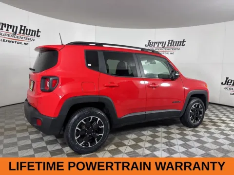 More photos of 2023 Jeep Renegade Latitude at Jerry Hunt Supercenter - Lexington, NC
