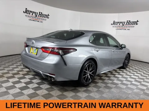 More photos of 2024 Toyota Camry SE at Jerry Hunt Supercenter - Lexington, NC