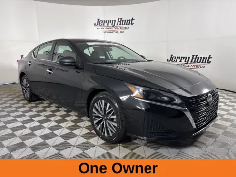 More photos of 2024 Nissan Altima 2.5 SV at Jerry Hunt Supercenter - Lexington, NC