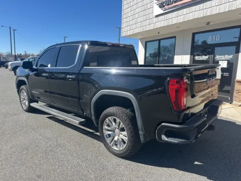 More photos of 2019 GMC Sierra 1500 Denali at Jerry Hunt Supercenter - Lexington, NC