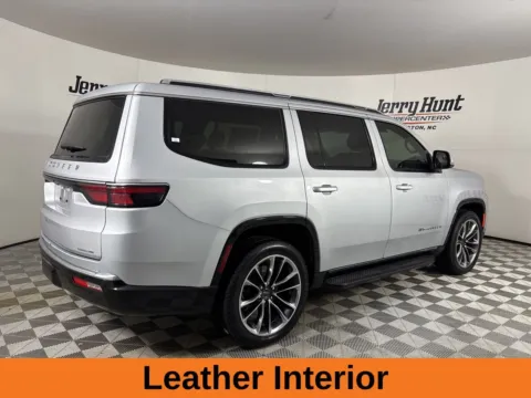 More photos of 2022 Jeep Wagoneer Series II at Jerry Hunt Supercenter - Lexington, NC