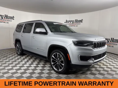 More photos of 2022 Jeep Wagoneer Series II at Jerry Hunt Supercenter - Lexington, NC