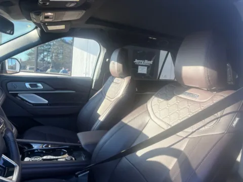 Photos of 2025 Ford Explorer Platinum for sale in Lexington, NC at Jerry Hunt Supercenter - Lexington