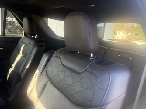 More photos of 2025 Ford Explorer Platinum at Jerry Hunt Supercenter - Lexington, NC