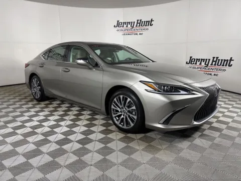 More photos of 2020 Lexus ES 350 at Jerry Hunt Supercenter - Lexington, NC