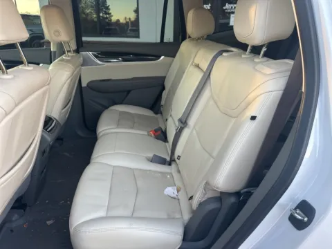 More photos of 2023 Cadillac XT6 Premium Luxury at Jerry Hunt Supercenter - Lexington, NC
