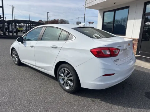 More photos of 2019 Chevrolet Cruze LT at Jerry Hunt Supercenter - Lexington, NC