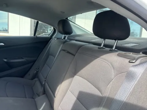 More photos of 2019 Chevrolet Cruze LT at Jerry Hunt Supercenter - Lexington, NC